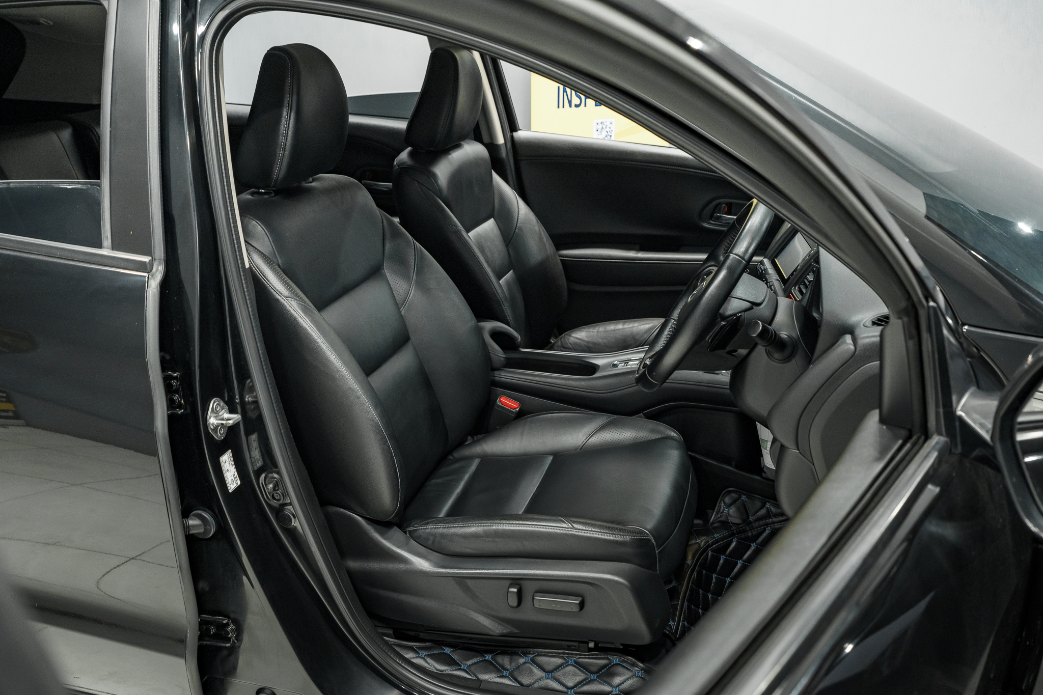 HONDA HR-V 1.8 E SUV AT ปี 2017