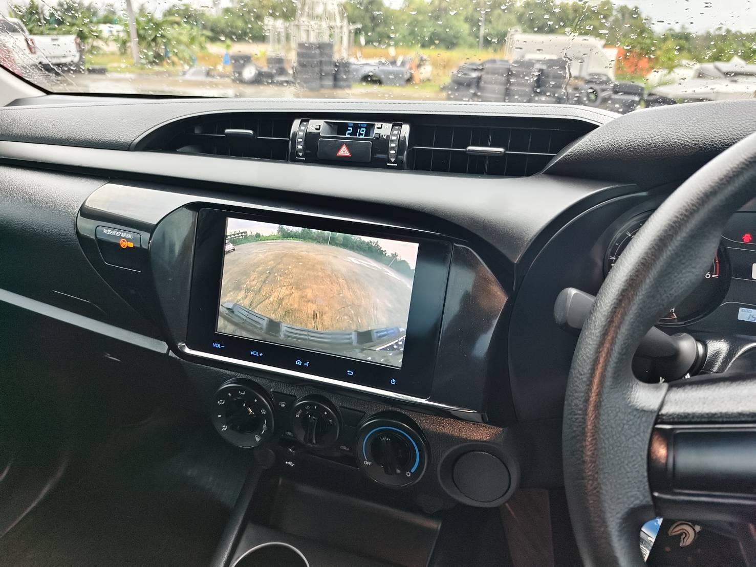 Toyota Hilux Revo Smart Cab 2.4 Entry Z Edition AT 2025
