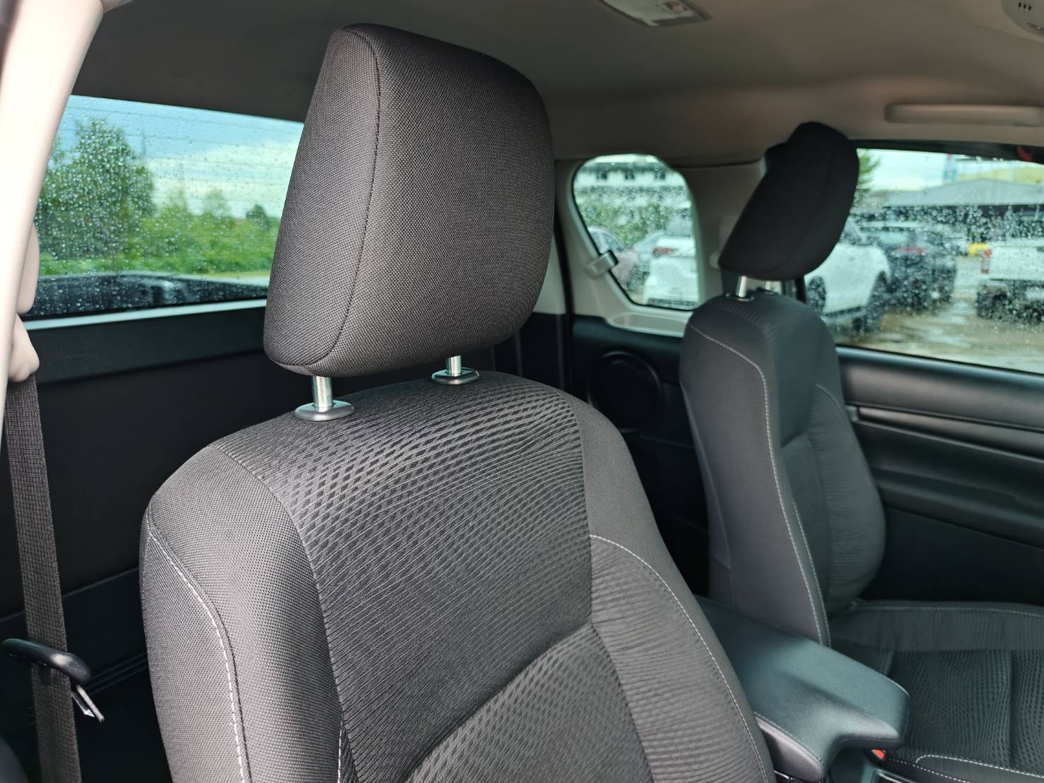 Toyota Hilux Revo Smart Cab 2.4 Entry Z Edition AT 2025