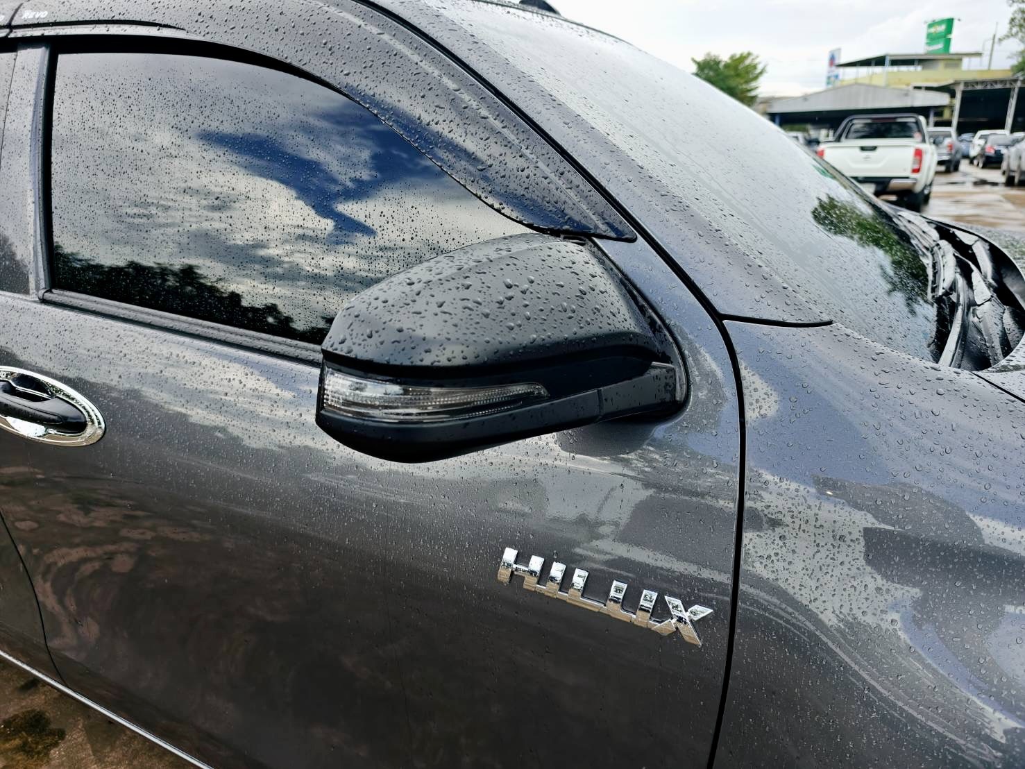 Toyota Hilux Revo Smart Cab 2.4 Entry Z Edition AT 2025