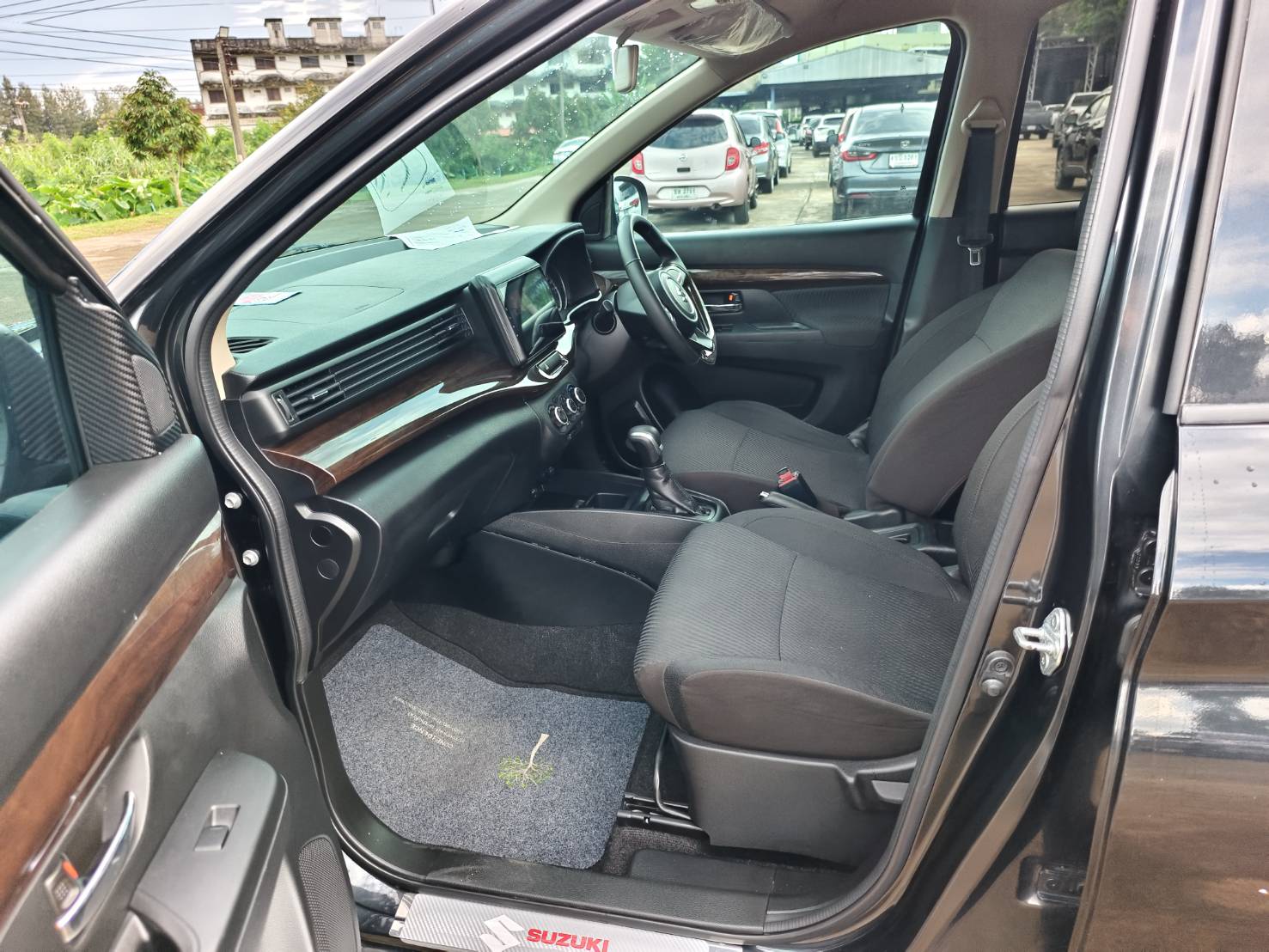 Suzuki Ertiga 1.5 GX SUV AT 2019