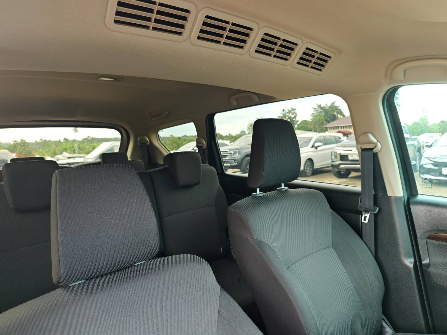 Suzuki Ertiga 1.5 GX SUV AT 2019