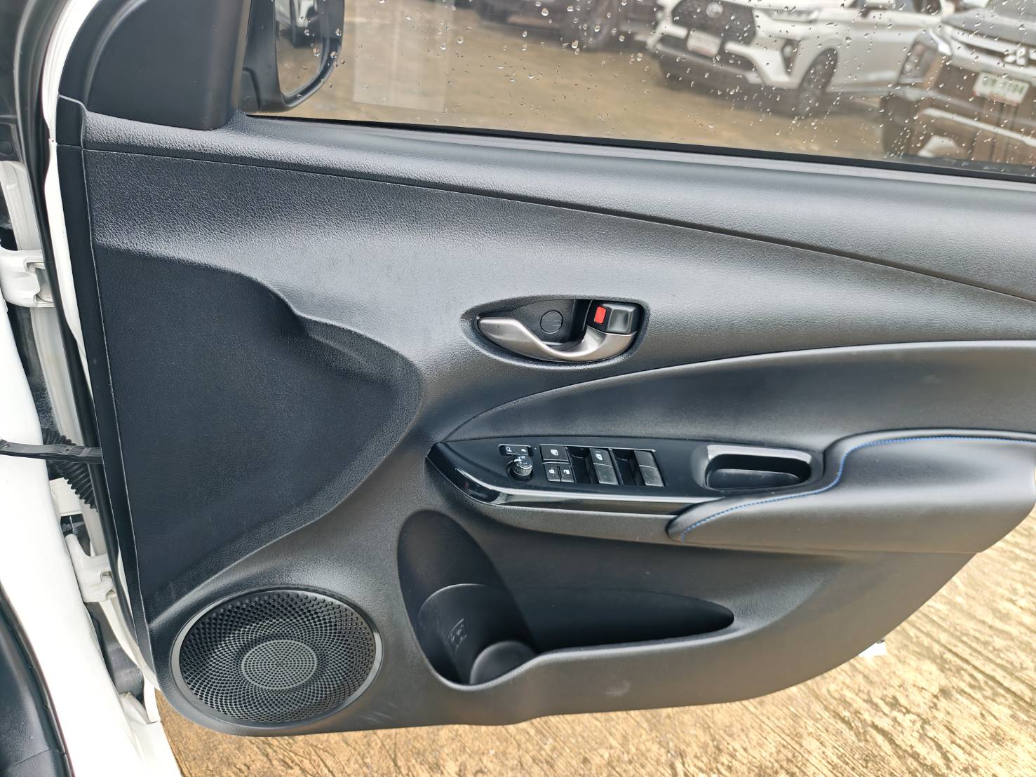 Toyota Yaris 1.2 Sport Hatchback AT 2022