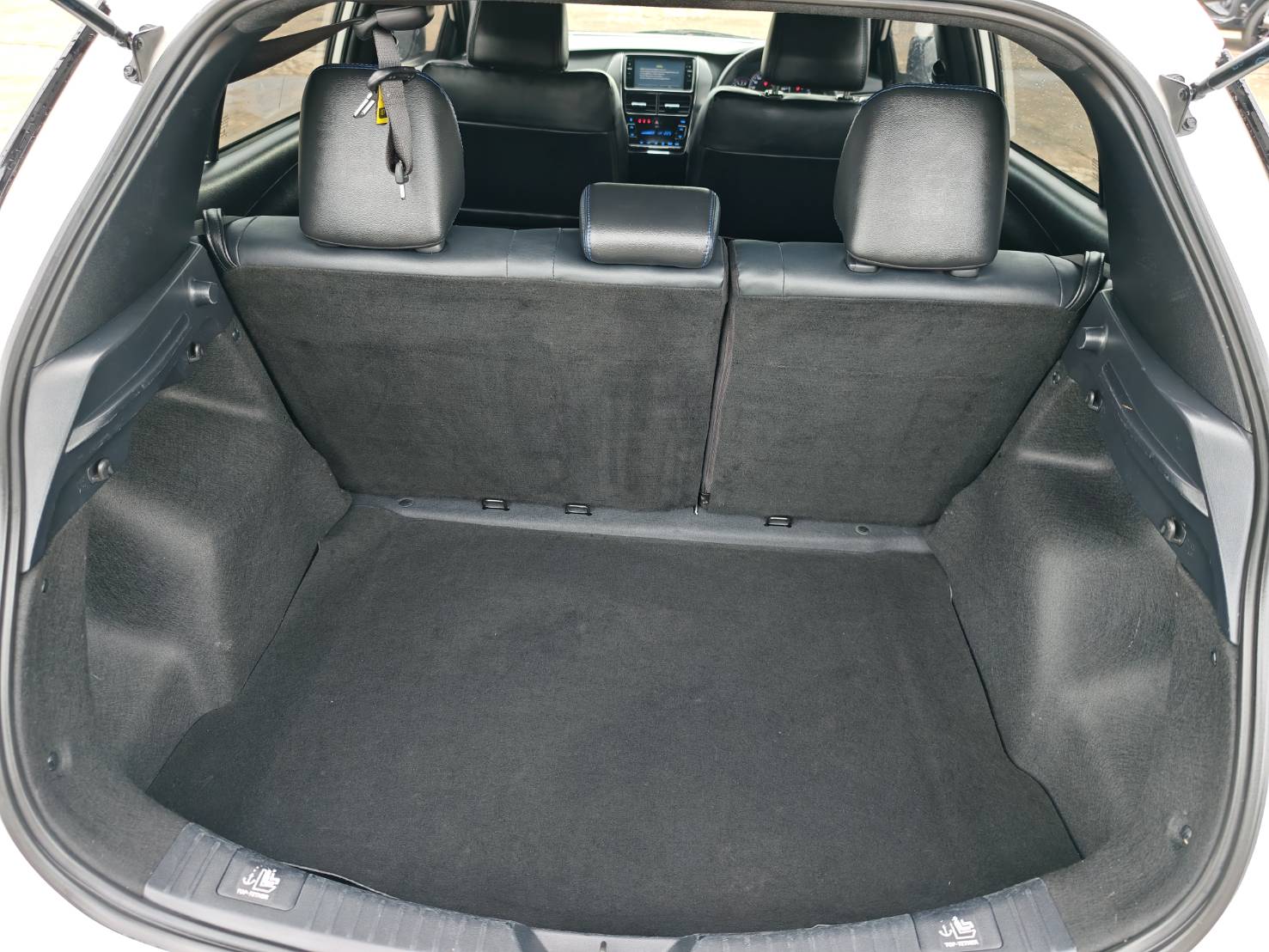 Toyota Yaris 1.2 Sport Hatchback AT 2022