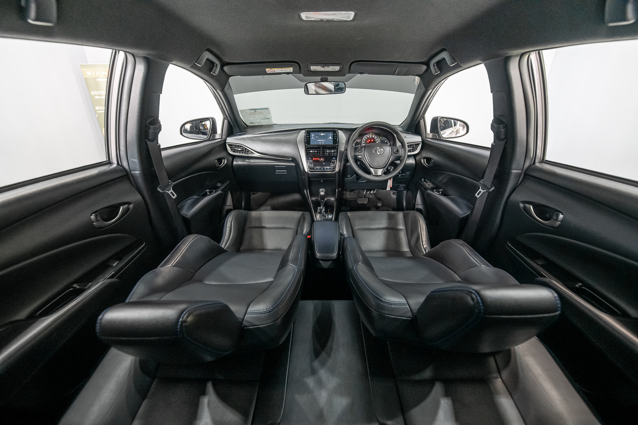 Toyota Yaris 1.2 Sport Hatchback AT ปี 2022