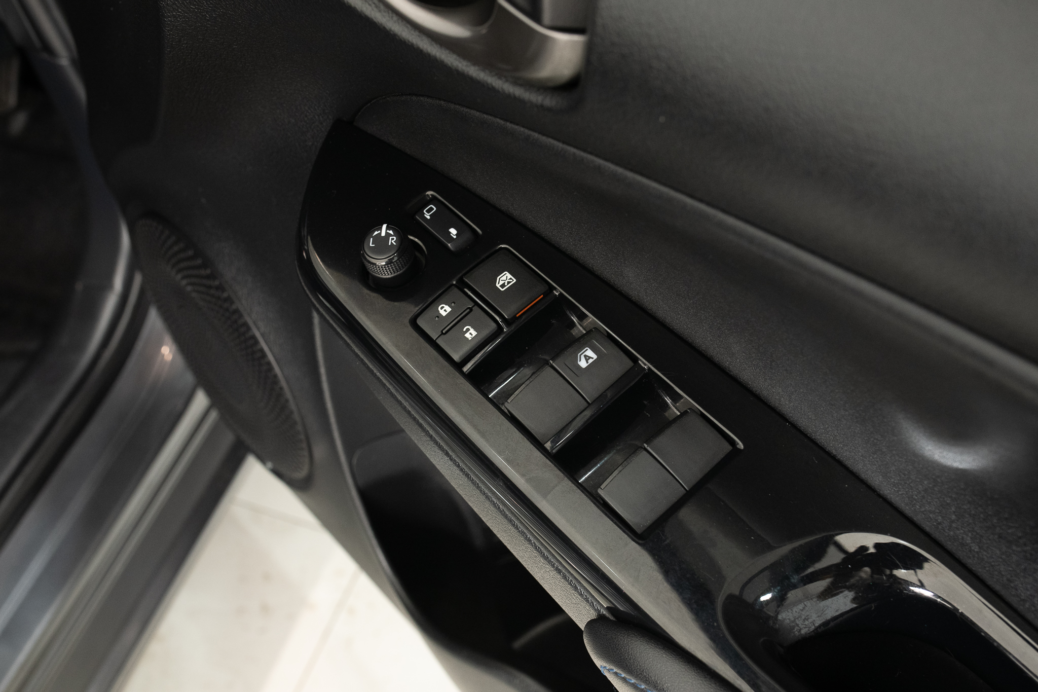 Toyota Yaris 1.2 Sport Hatchback AT ปี 2022