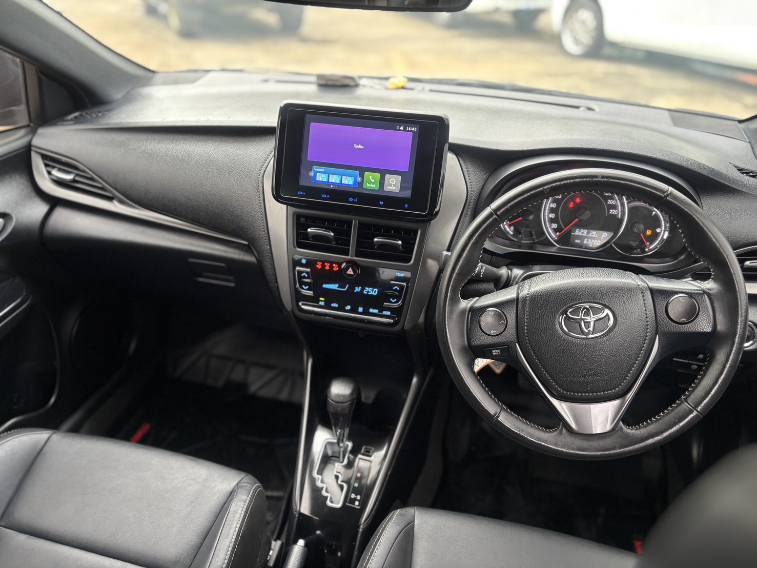 Toyota Yaris 1.2 Sport Hatchback AT ปี 2023