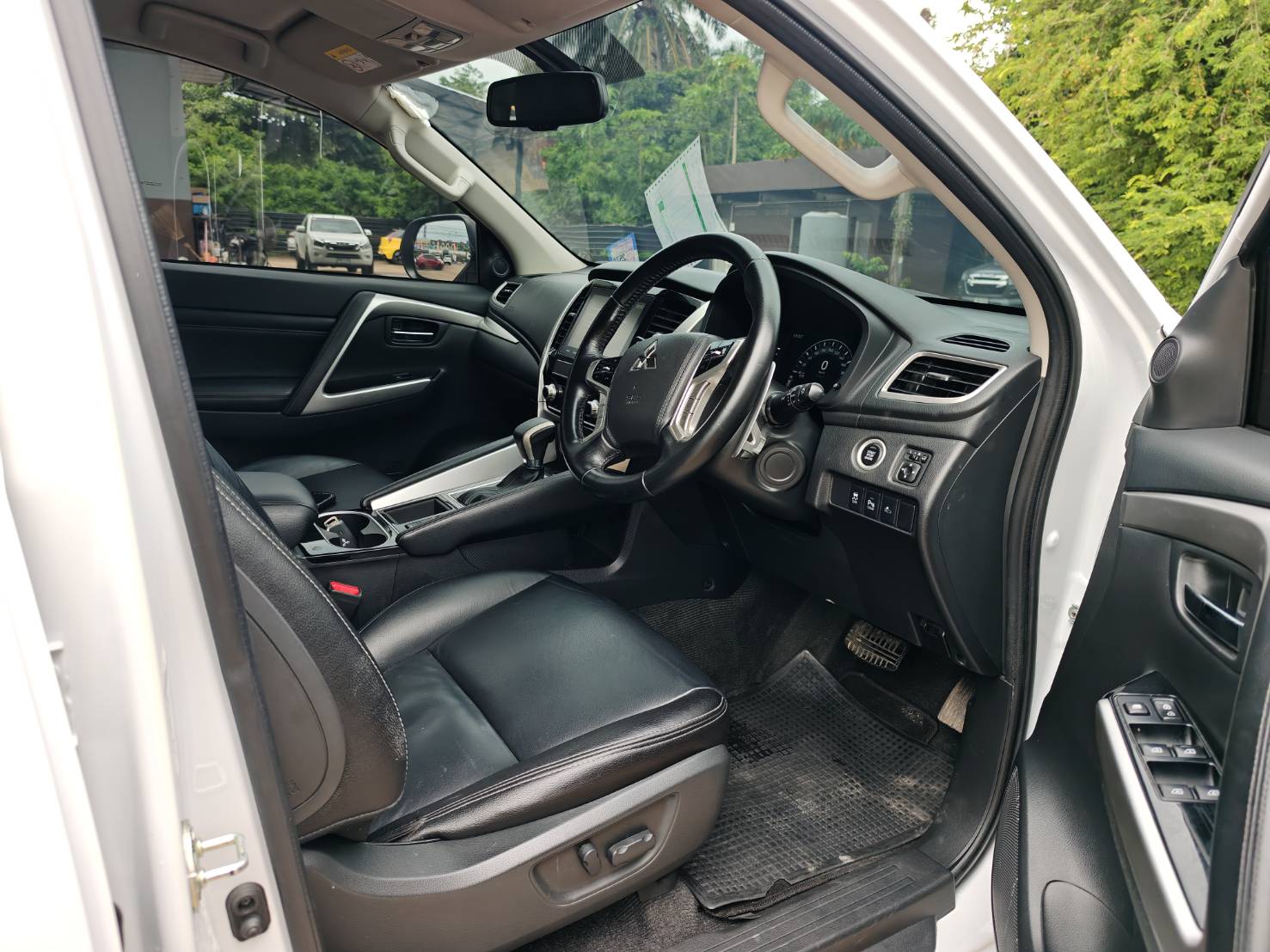 Mitsubishi Pajero Sport 2.4 GT Premium 2 wd SUV AT 2022