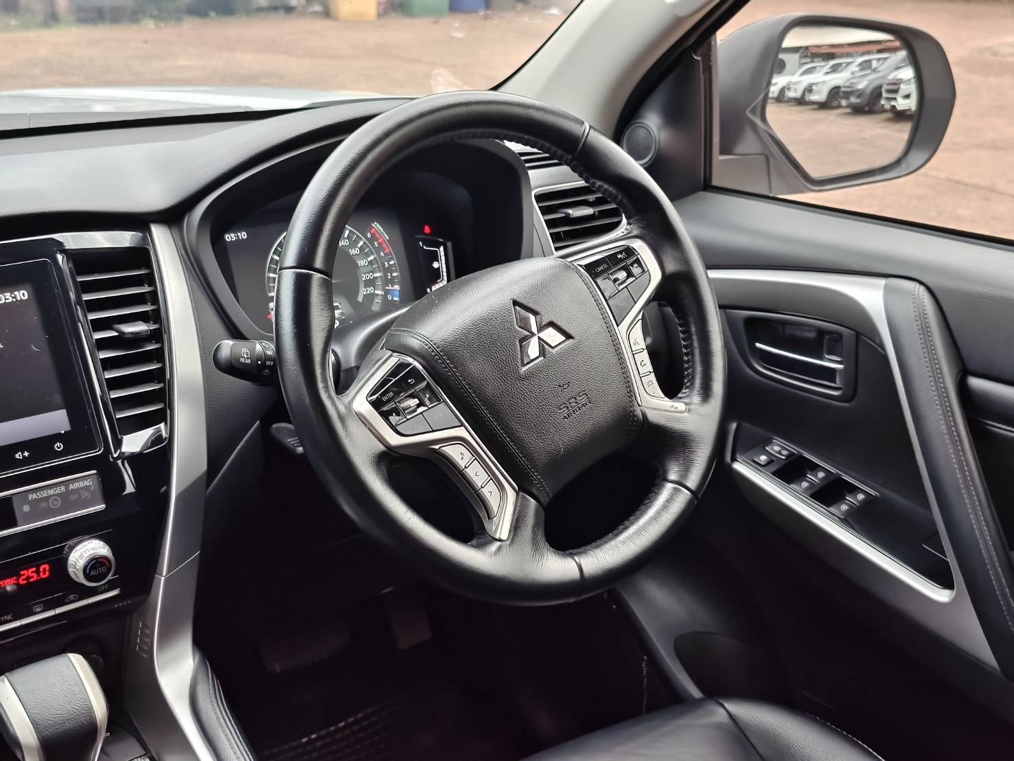Mitsubishi Pajero Sport 2.4 GT Premium 2 wd SUV AT 2022