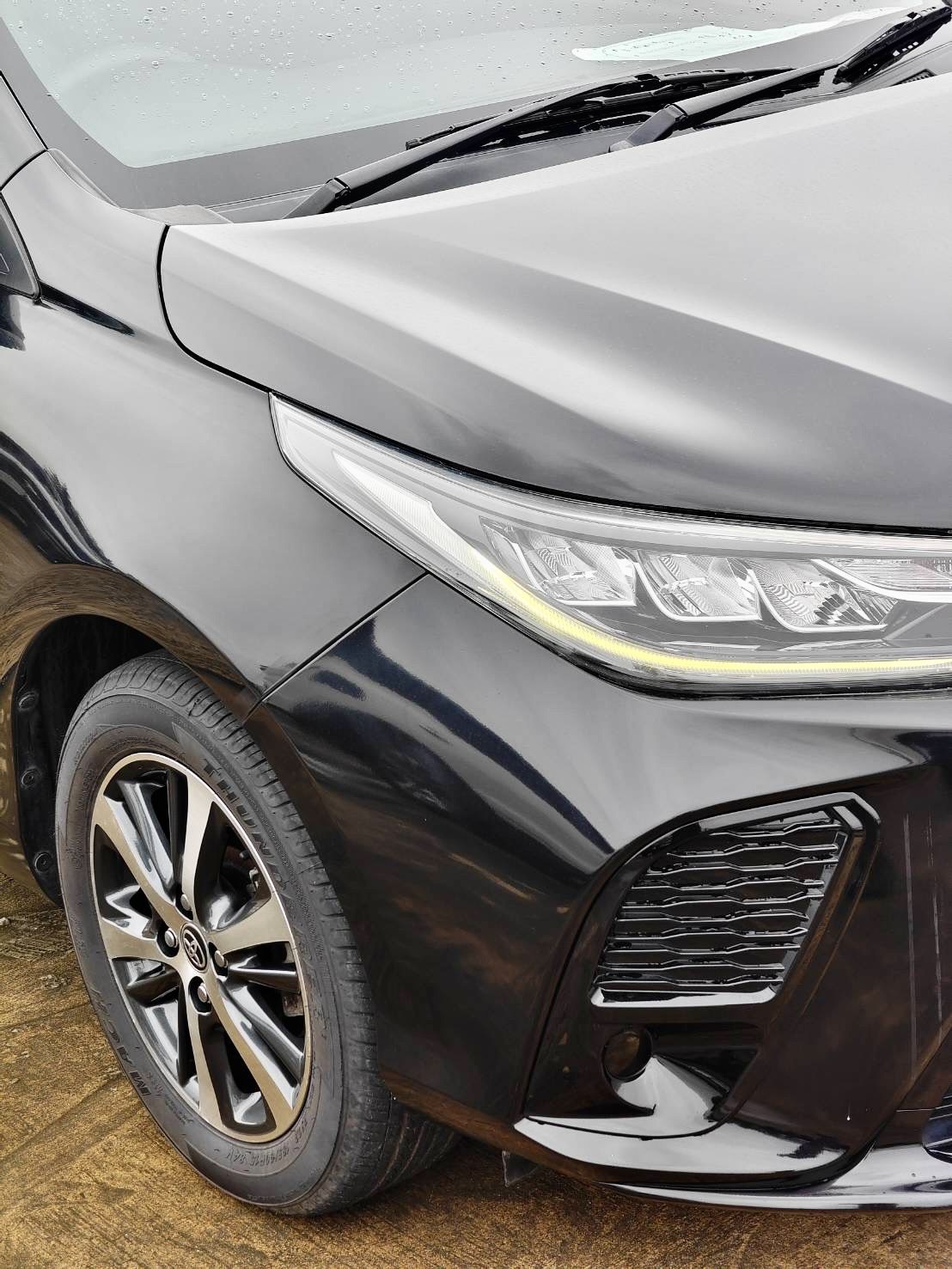 Toyota Yaris 1.2 Sport Hatchback AT ปี 2022