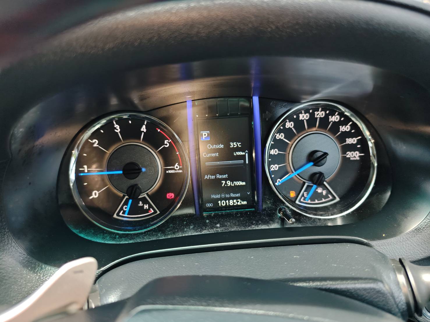 Toyota Fortuner 2.4 V SUV AT 2020