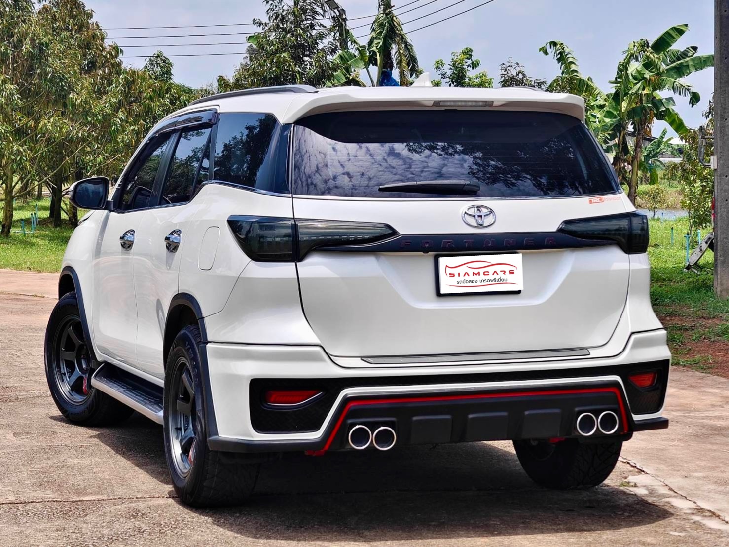 Toyota Fortuner 2.4 V SUV AT 2020