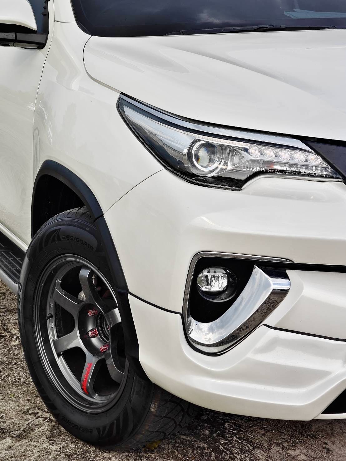 Toyota Fortuner 2.4 V SUV AT 2020