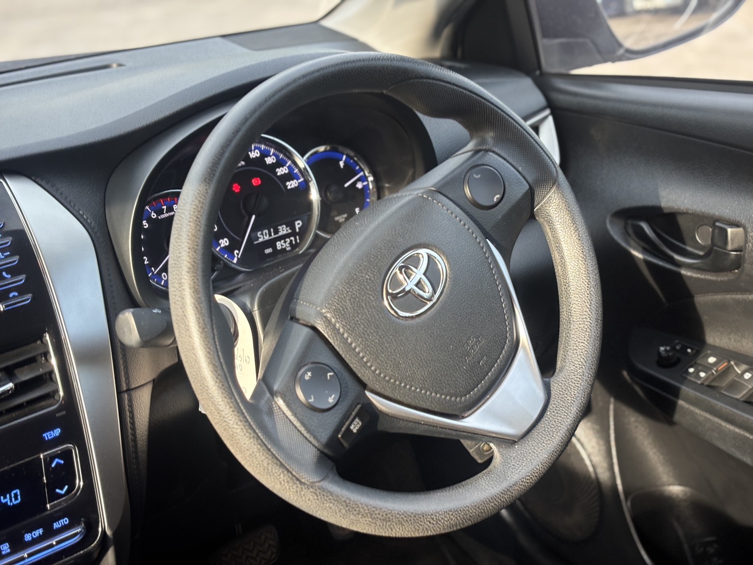Toyota Yaris ATIVE 1.2 E Sport AT 2018