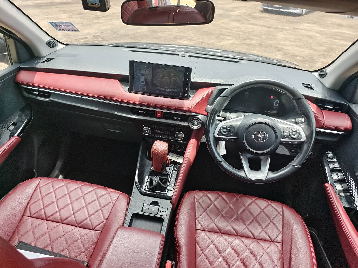 Toyota Yaris ATIV 1.2 Premium Luxury AT 2022