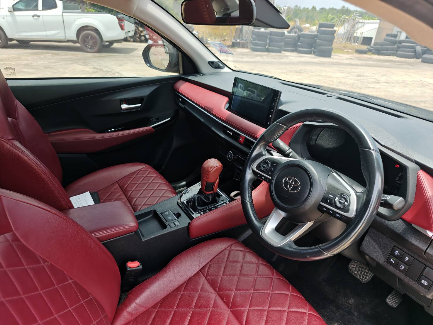 Toyota Yaris ATIV 1.2 Premium Luxury AT 2022