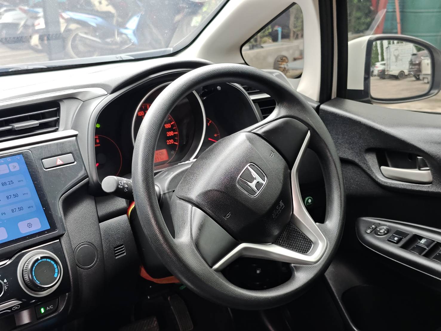 Honda Jazz 1.5 S Hatchback AT 2021