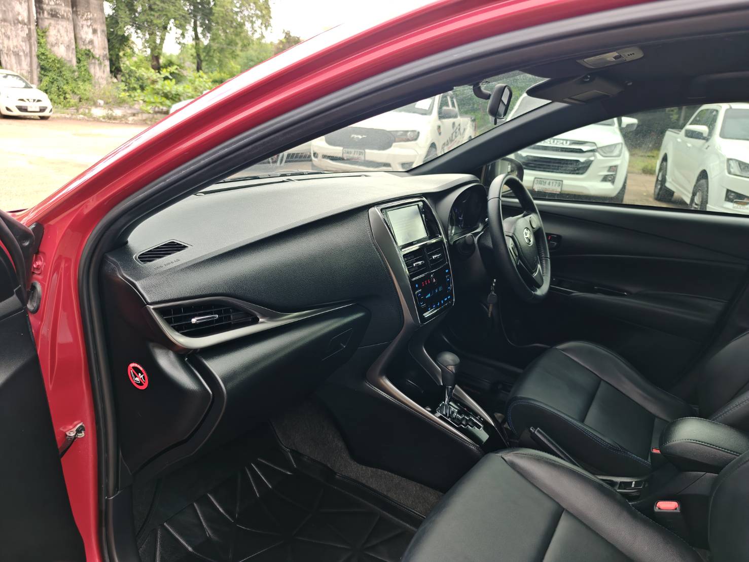 Toyota Yaris 1.2 Sport Hatchback AT ปี 2020