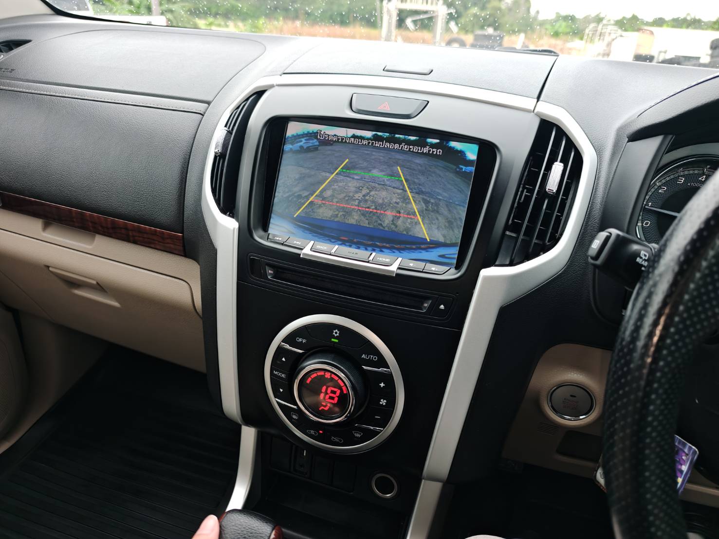 ISUZU MU-X 3.0 DA DVD SUV AT 2017
