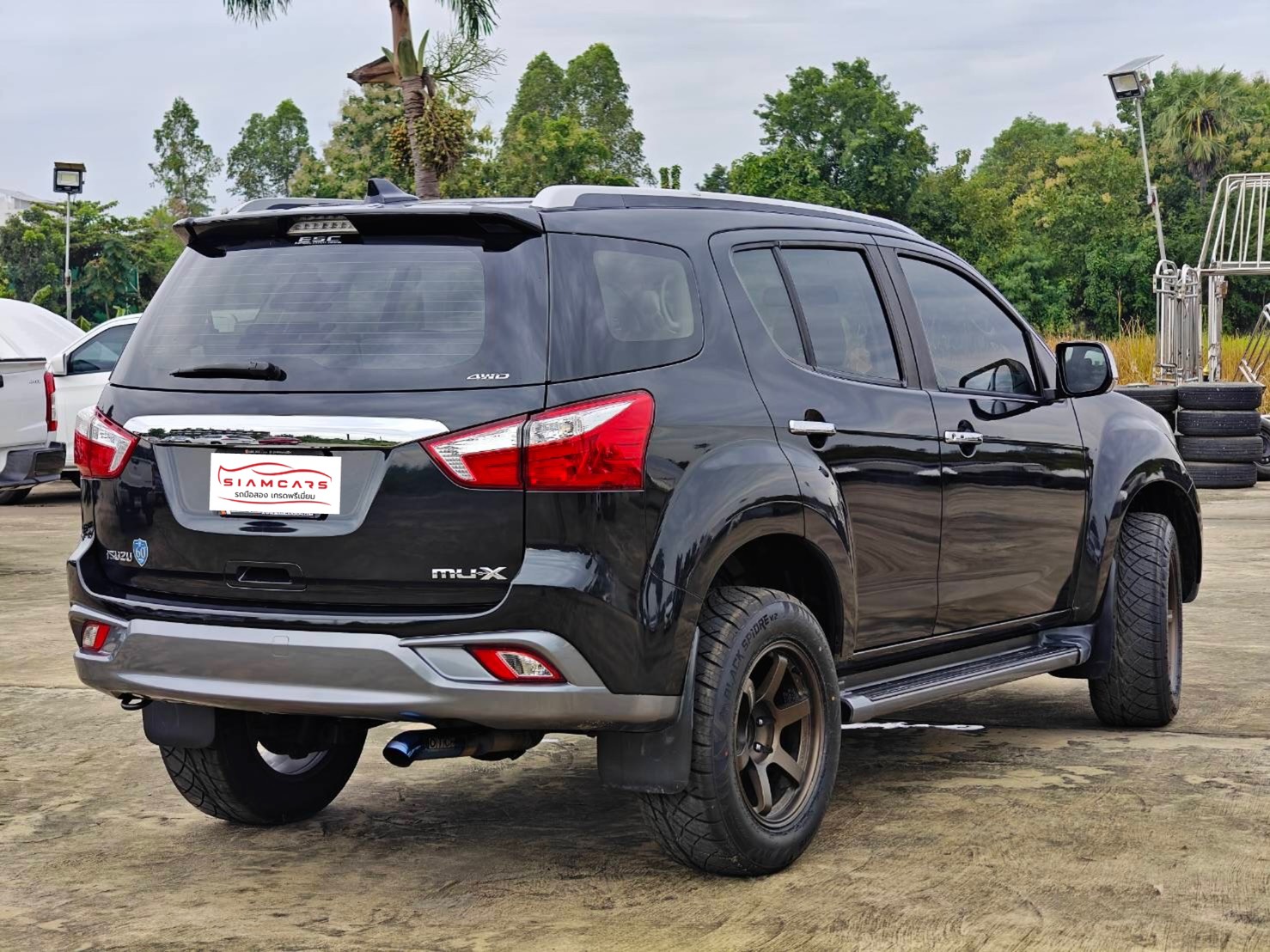 ISUZU MU-X 3.0 DA DVD SUV AT 2017