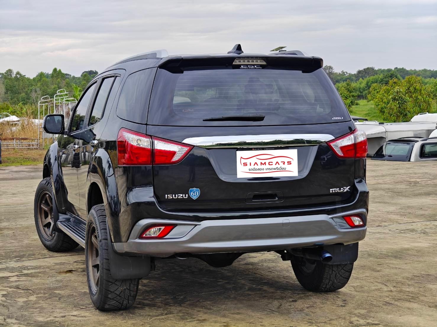 ISUZU MU-X 3.0 DA DVD SUV AT 2017