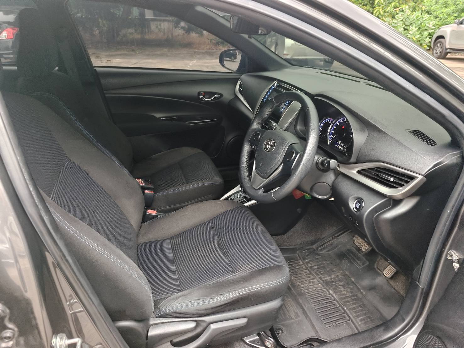 Toyota Yaris 1.2 G Hatchback AT 2018