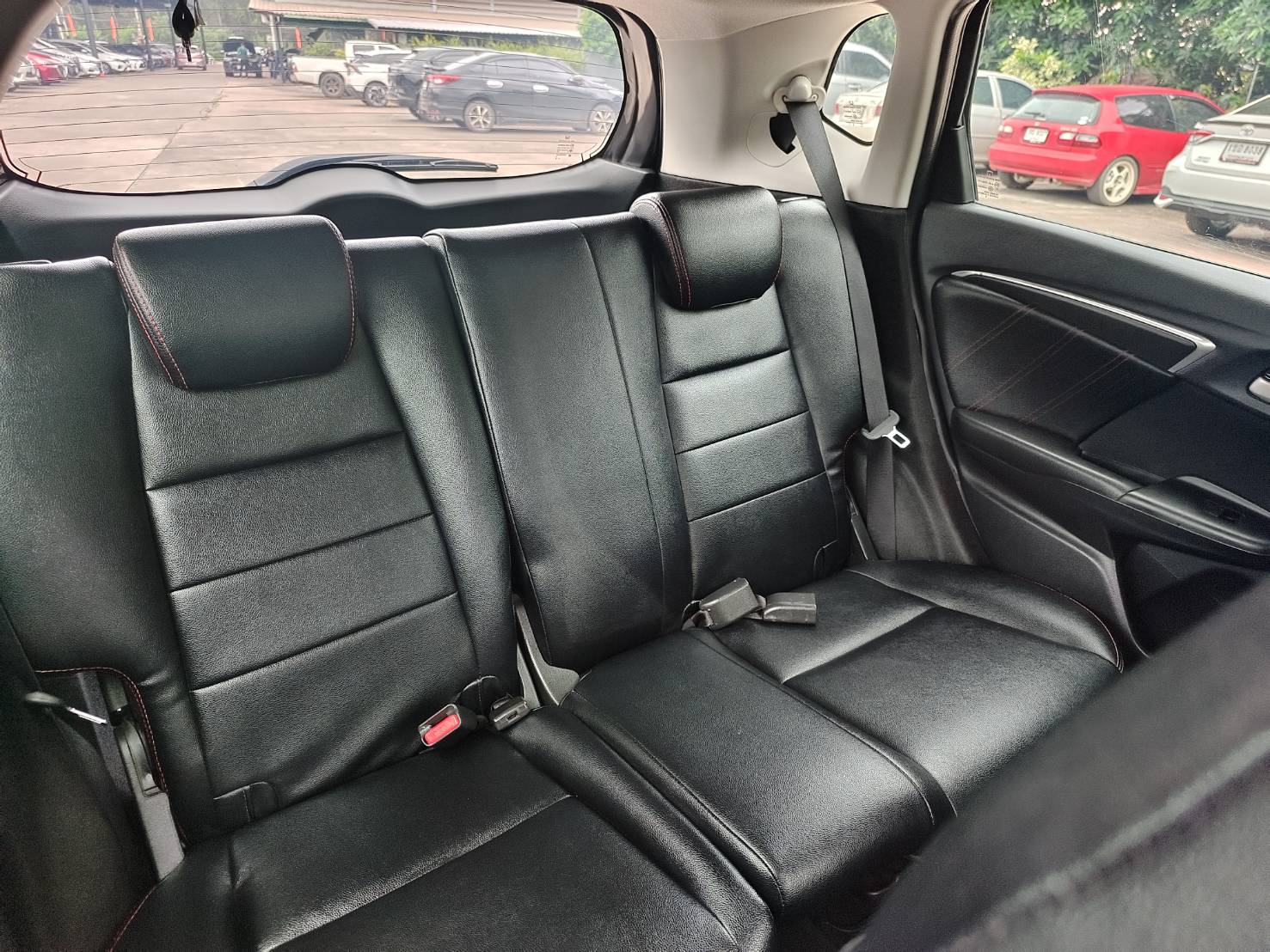 Honda Jazz 1.5 V+ Hatchback AT 2019