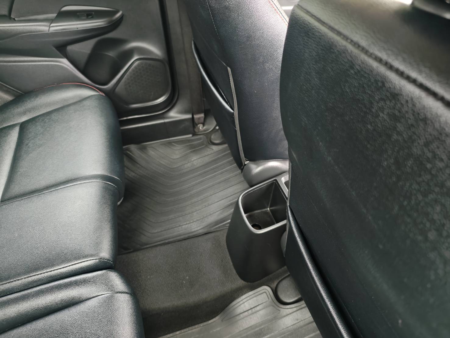 Honda Jazz 1.5 V+ Hatchback AT 2019