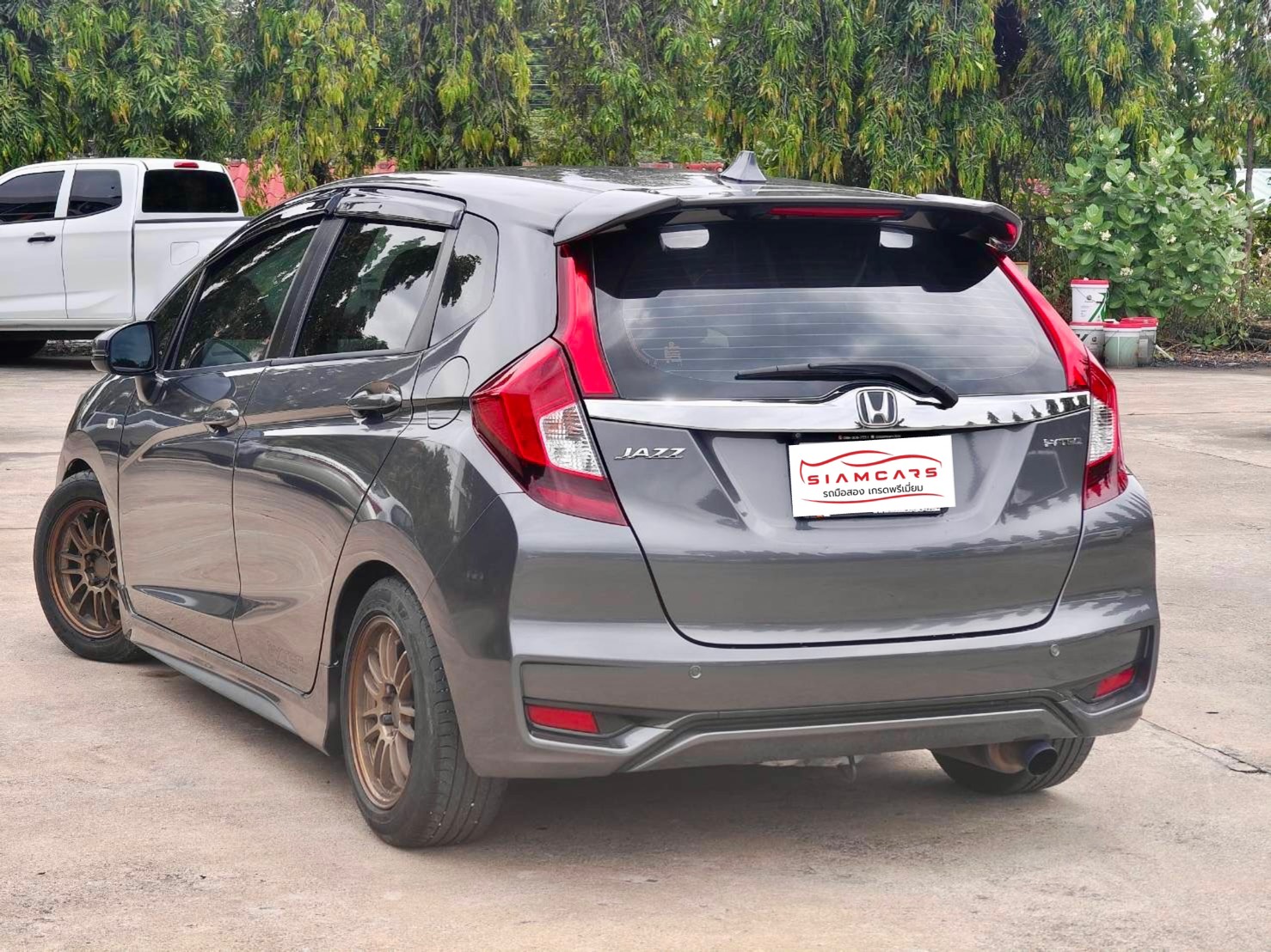 Honda Jazz 1.5 V+ Hatchback AT 2019