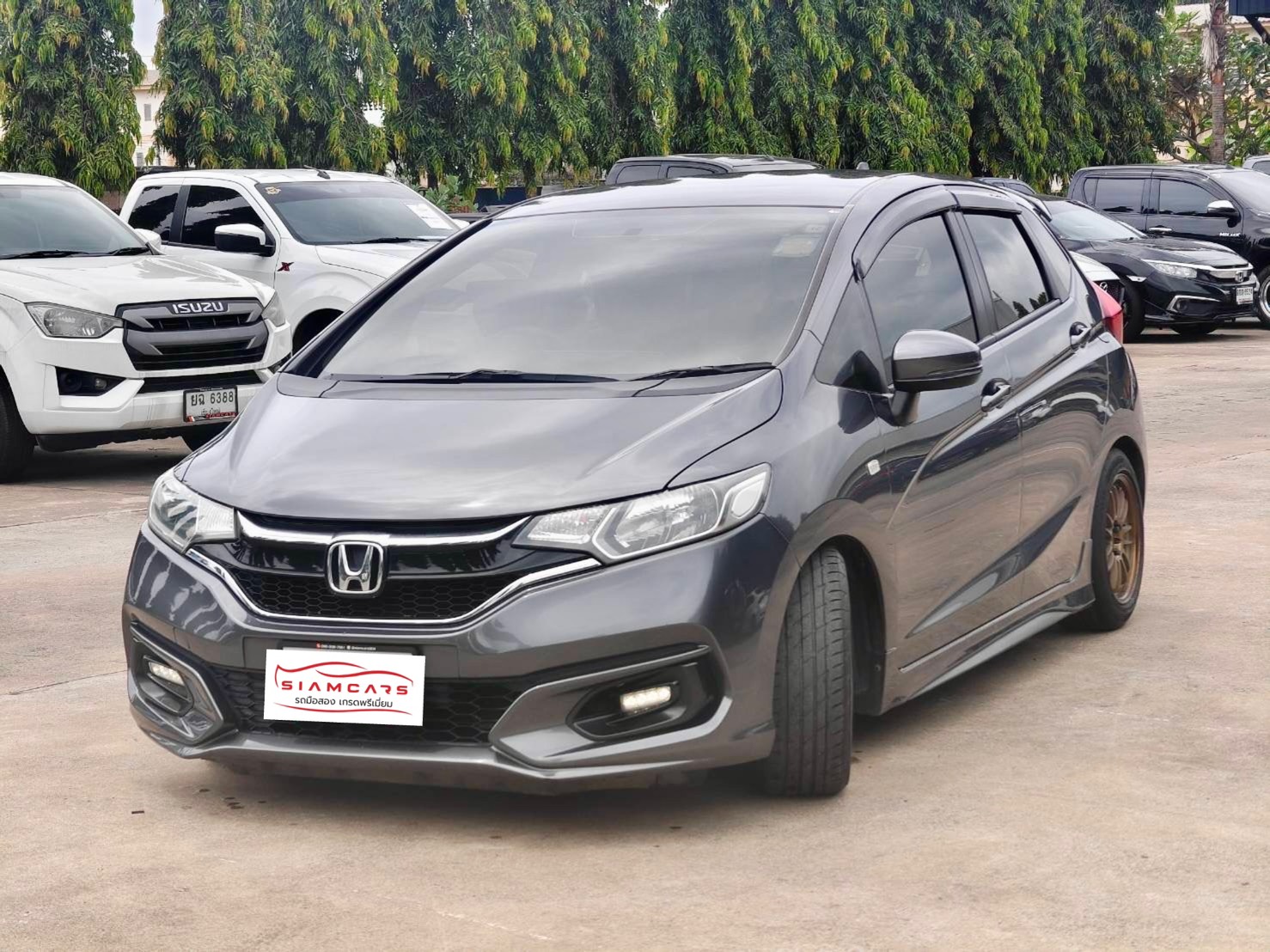 Honda Jazz 1.5 V+ Hatchback AT 2019