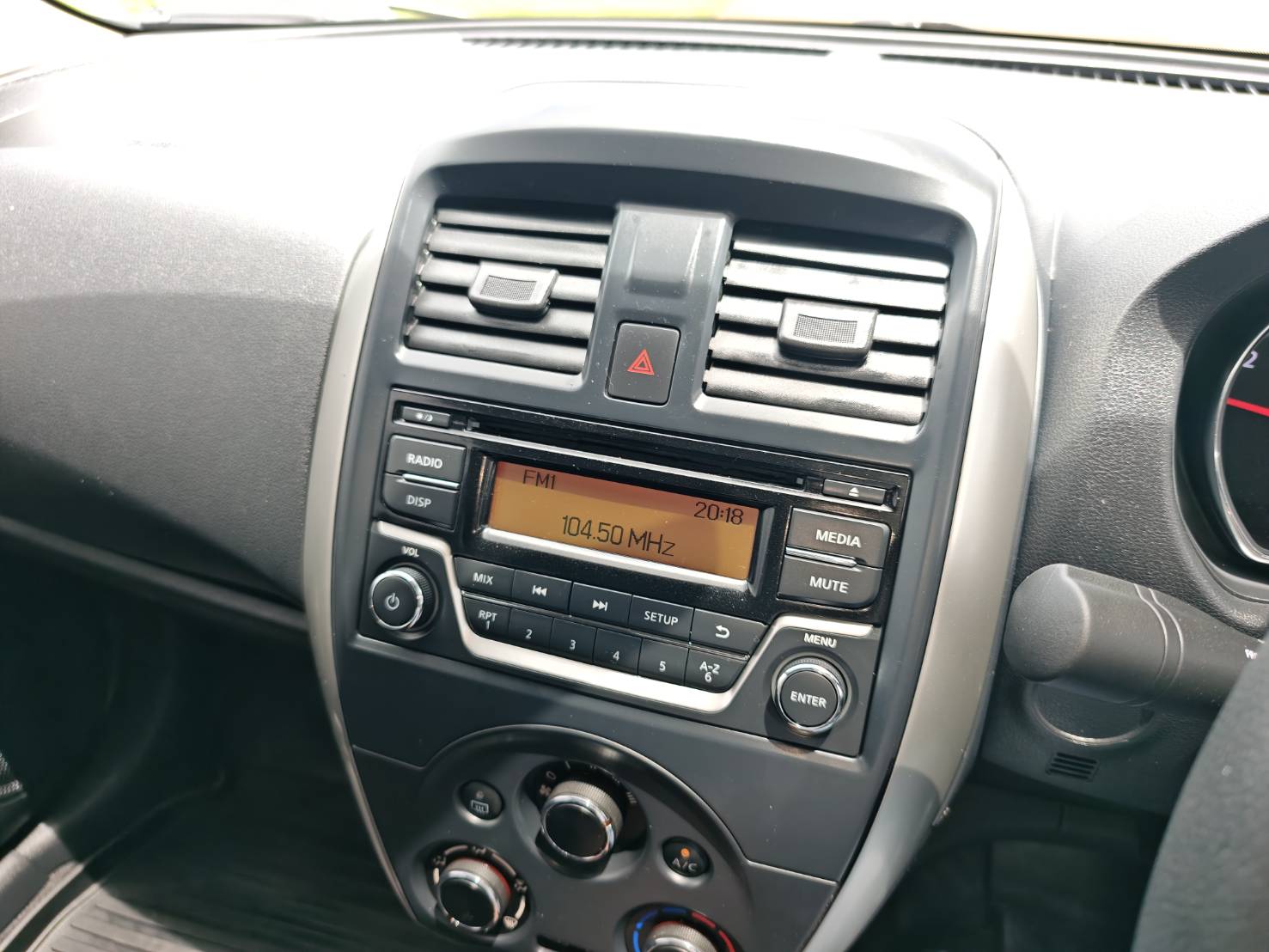 Nissan Almera 1.2 E Sportech AT 2019
