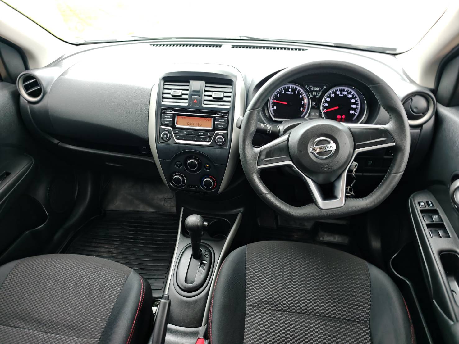 Nissan Almera 1.2 E Sportech AT 2019