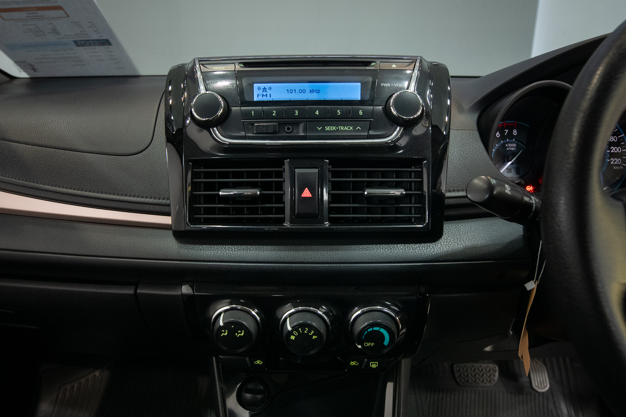 Toyota Vios 1.5 E Sedan AT 2018