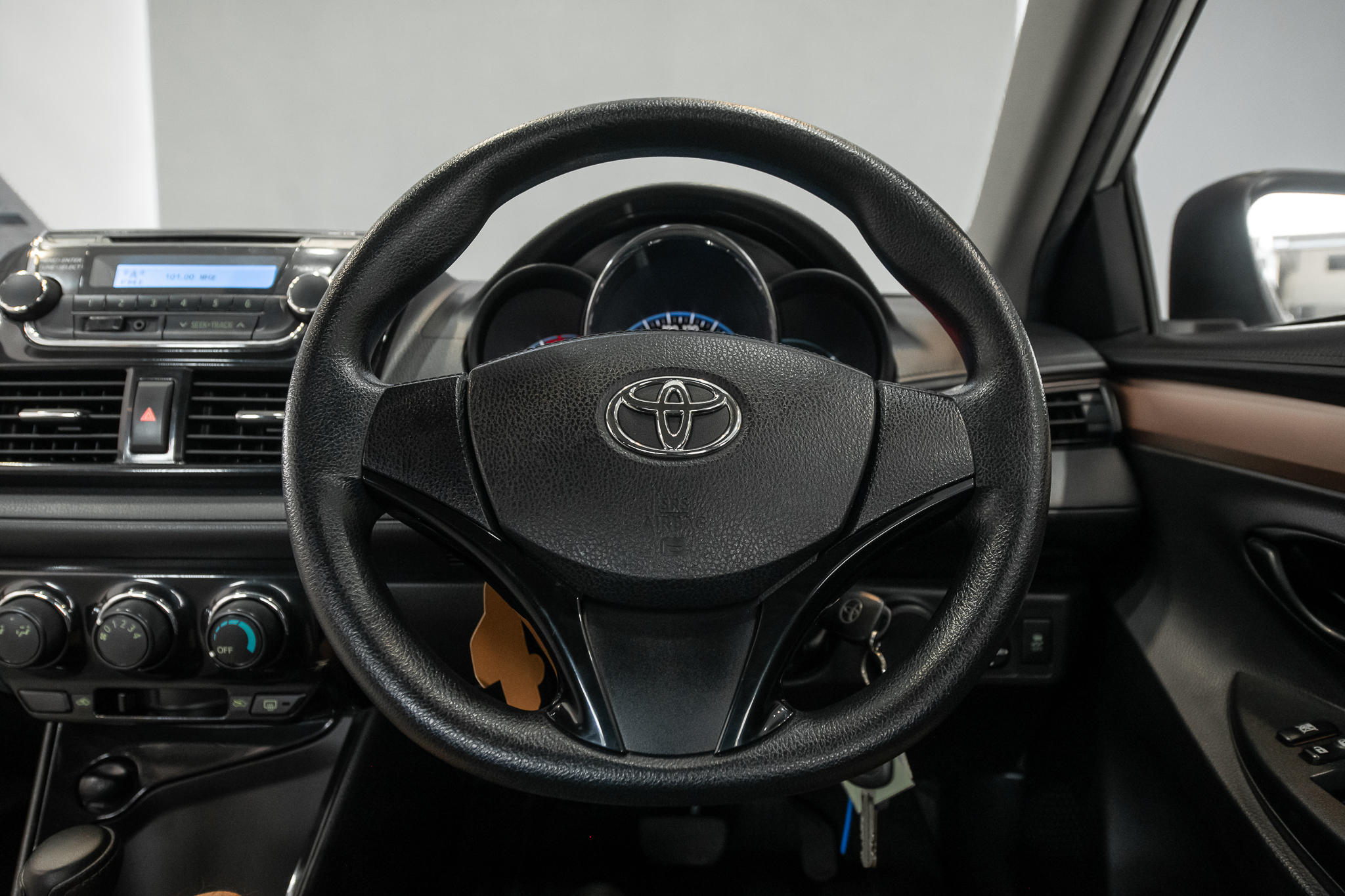 Toyota Vios 1.5 E Sedan AT 2018