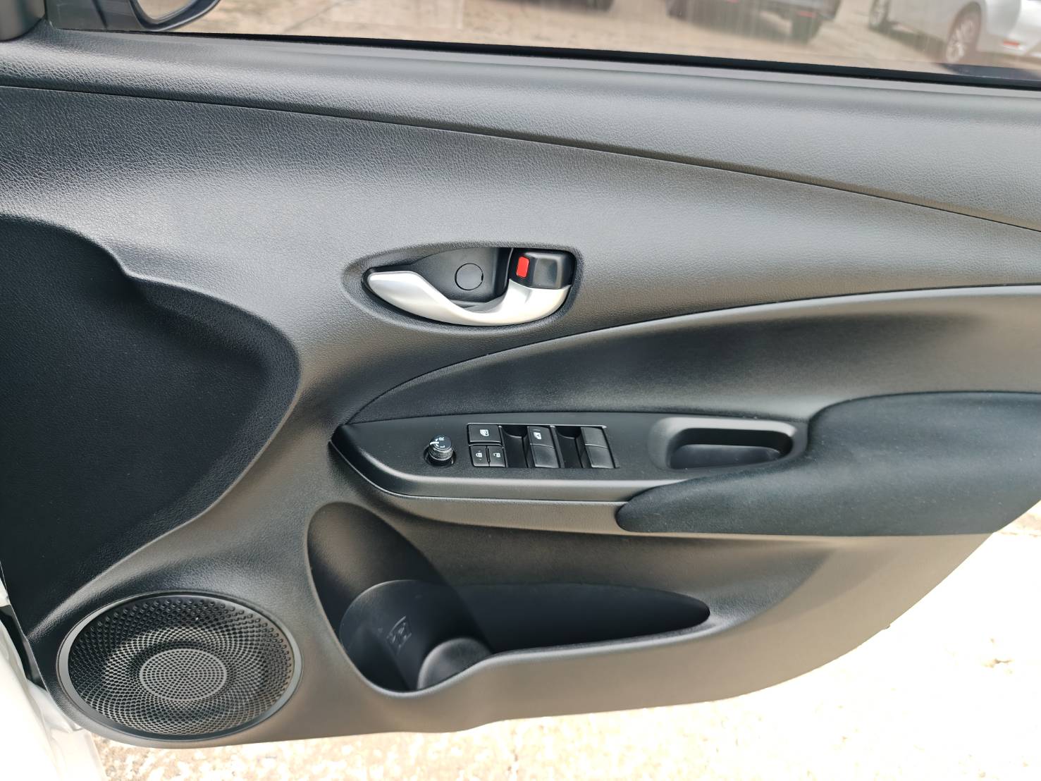 Toyota Yaris 1.2 Sport Hatchback AT ปี 2023