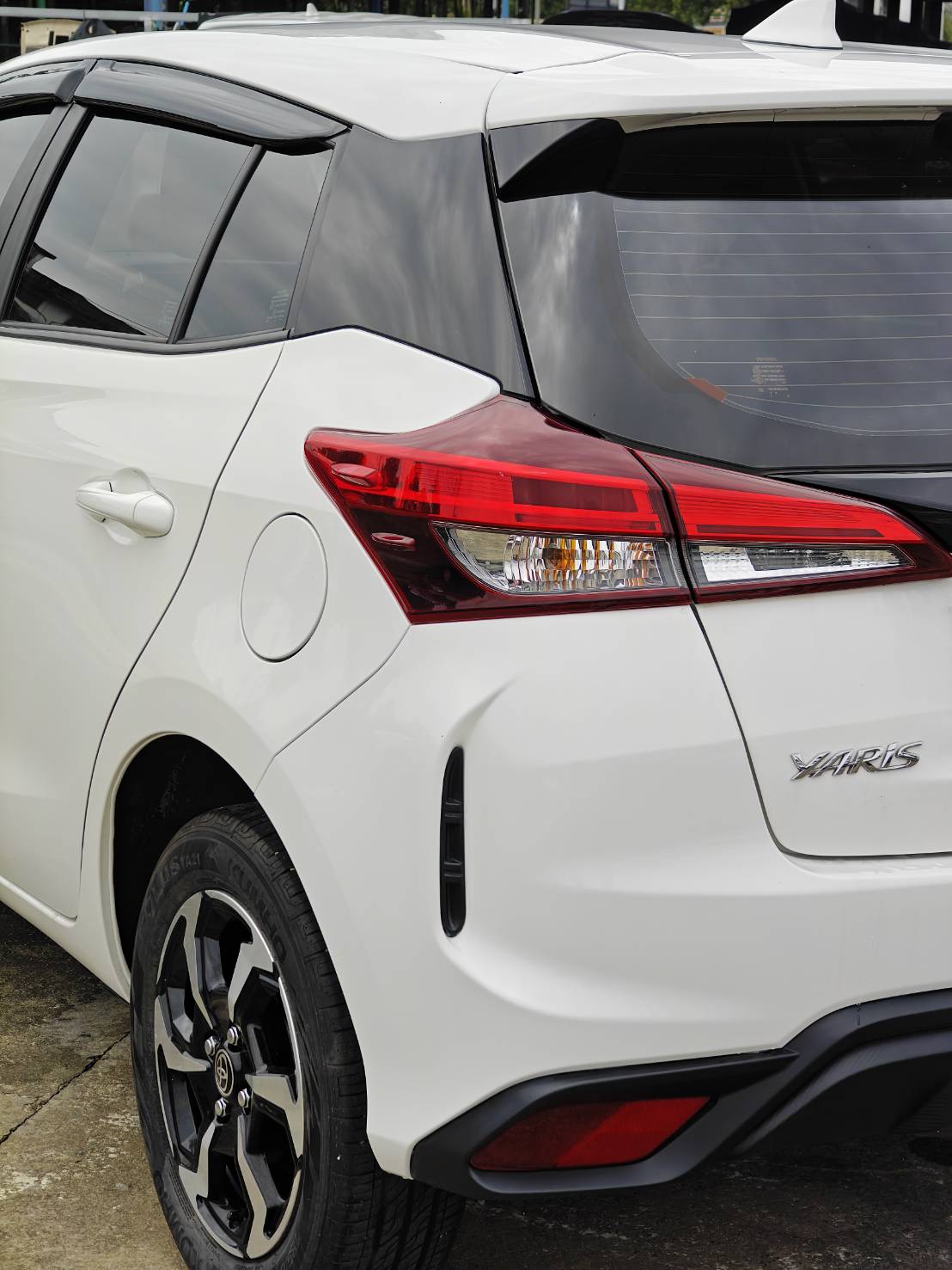 Toyota Yaris 1.2 Sport Hatchback AT ปี 2023