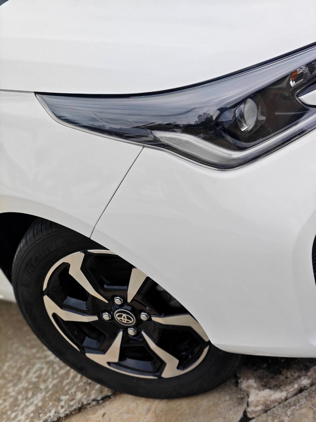 Toyota Yaris 1.2 Sport Hatchback AT ปี 2023
