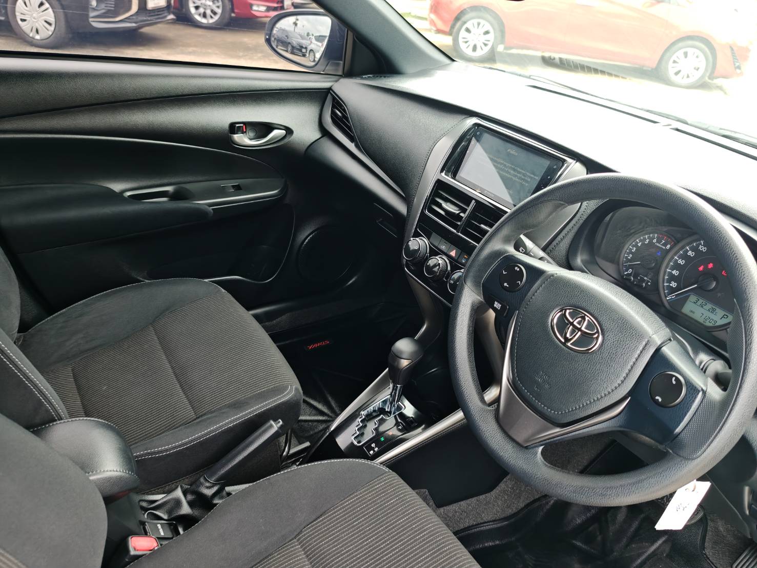 Toyota Yaris 1.2 Sport Hatchback AT ปี 2023
