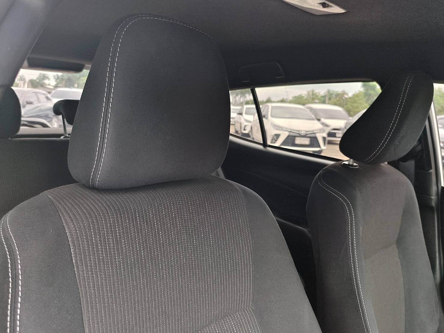 Toyota Yaris 1.2 Sport Hatchback AT ปี 2023