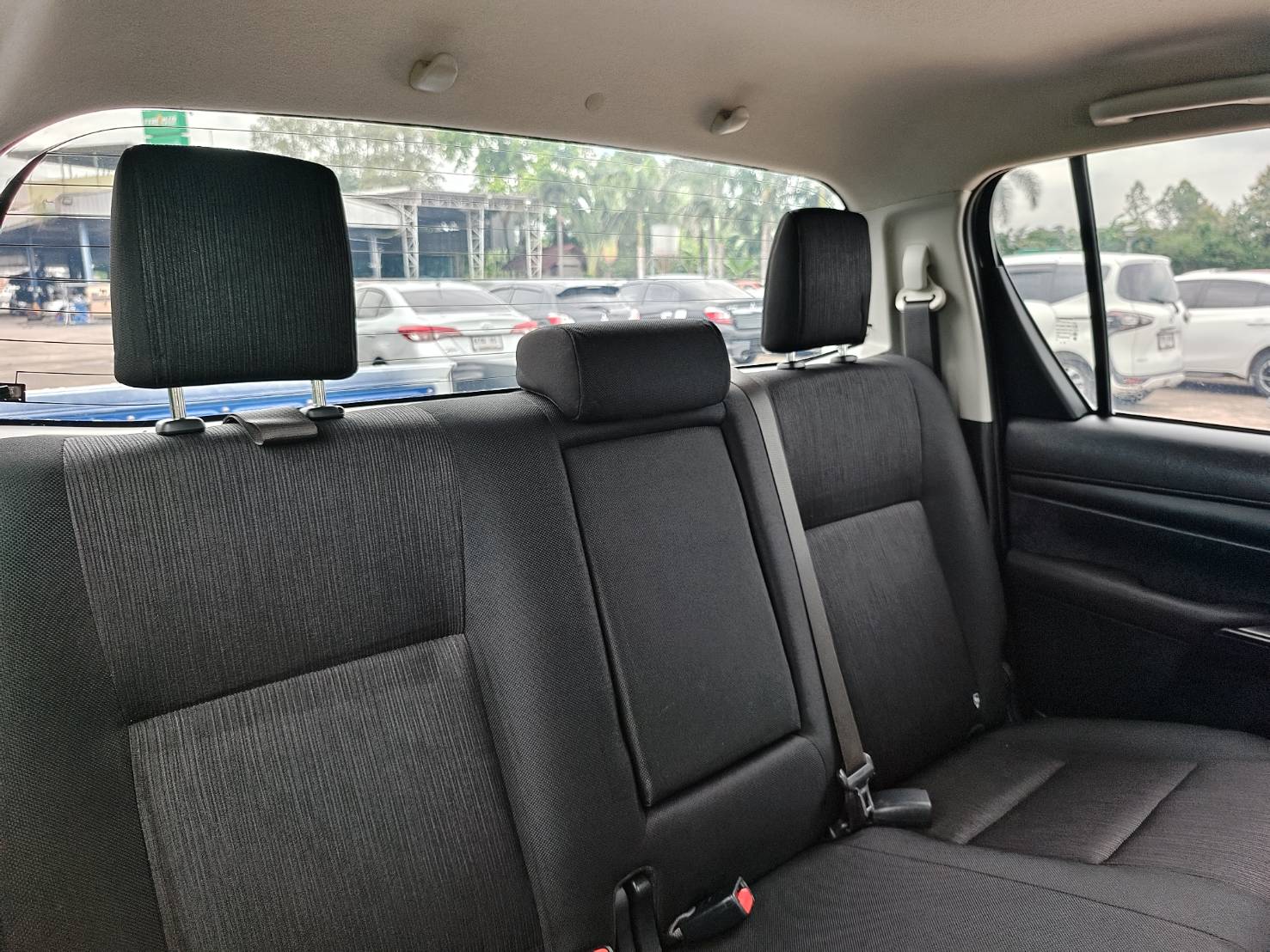 Toyota Hilux Revo Double Cab 2.4 J Plus AT 2019