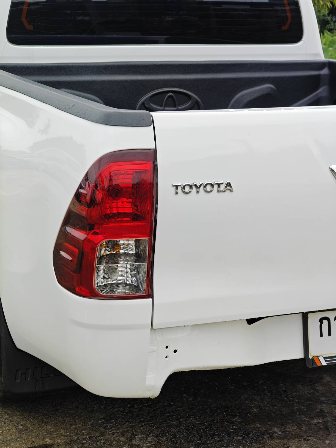 Toyota Hilux Revo Double Cab 2.4 J Plus AT 2019
