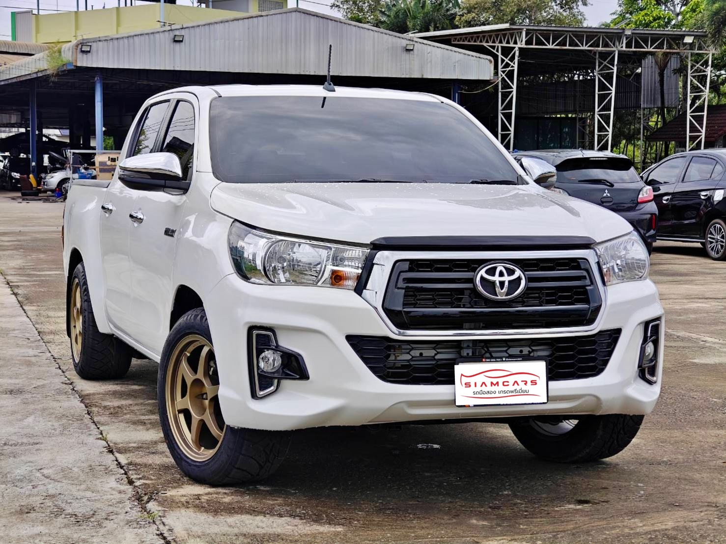 Toyota Hilux Revo Double Cab 2.4 J Plus AT 2019