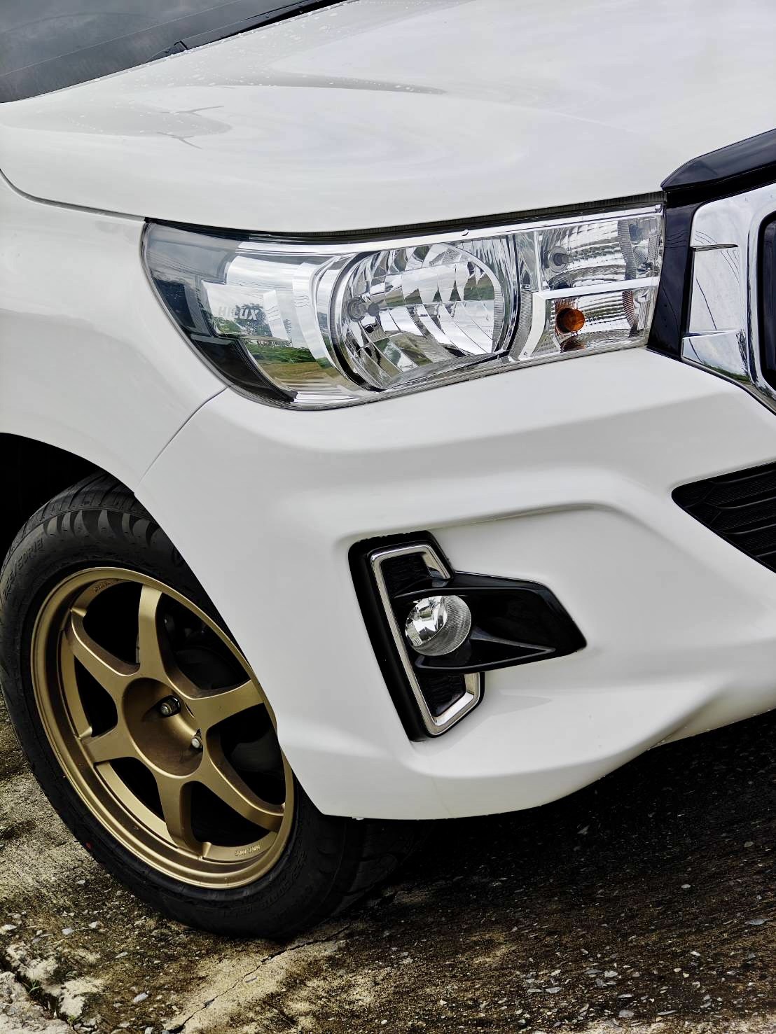 Toyota Hilux Revo Double Cab 2.4 J Plus AT 2019