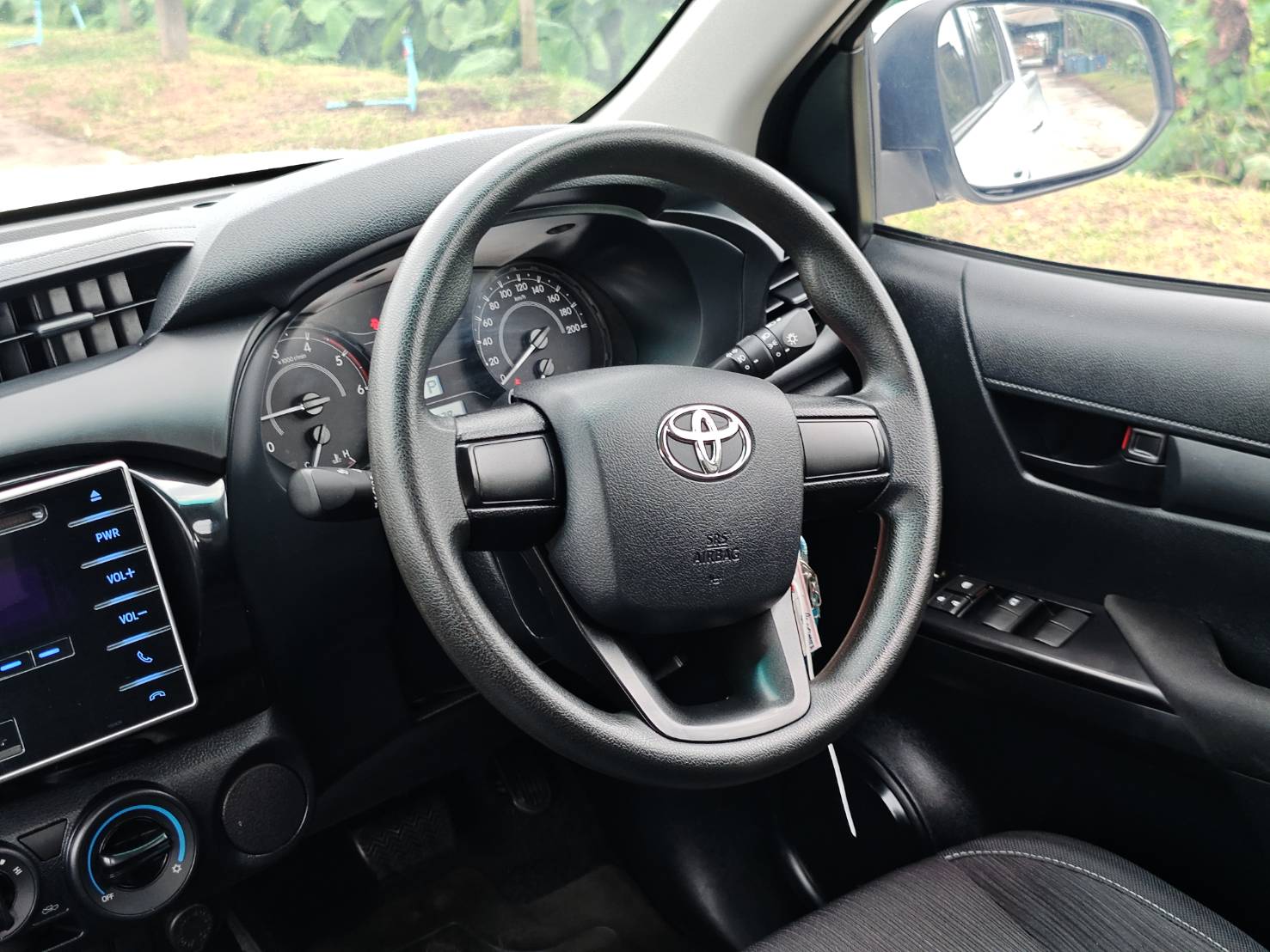 Toyota Hilux Revo Double Cab 2.4 J Plus AT 2019