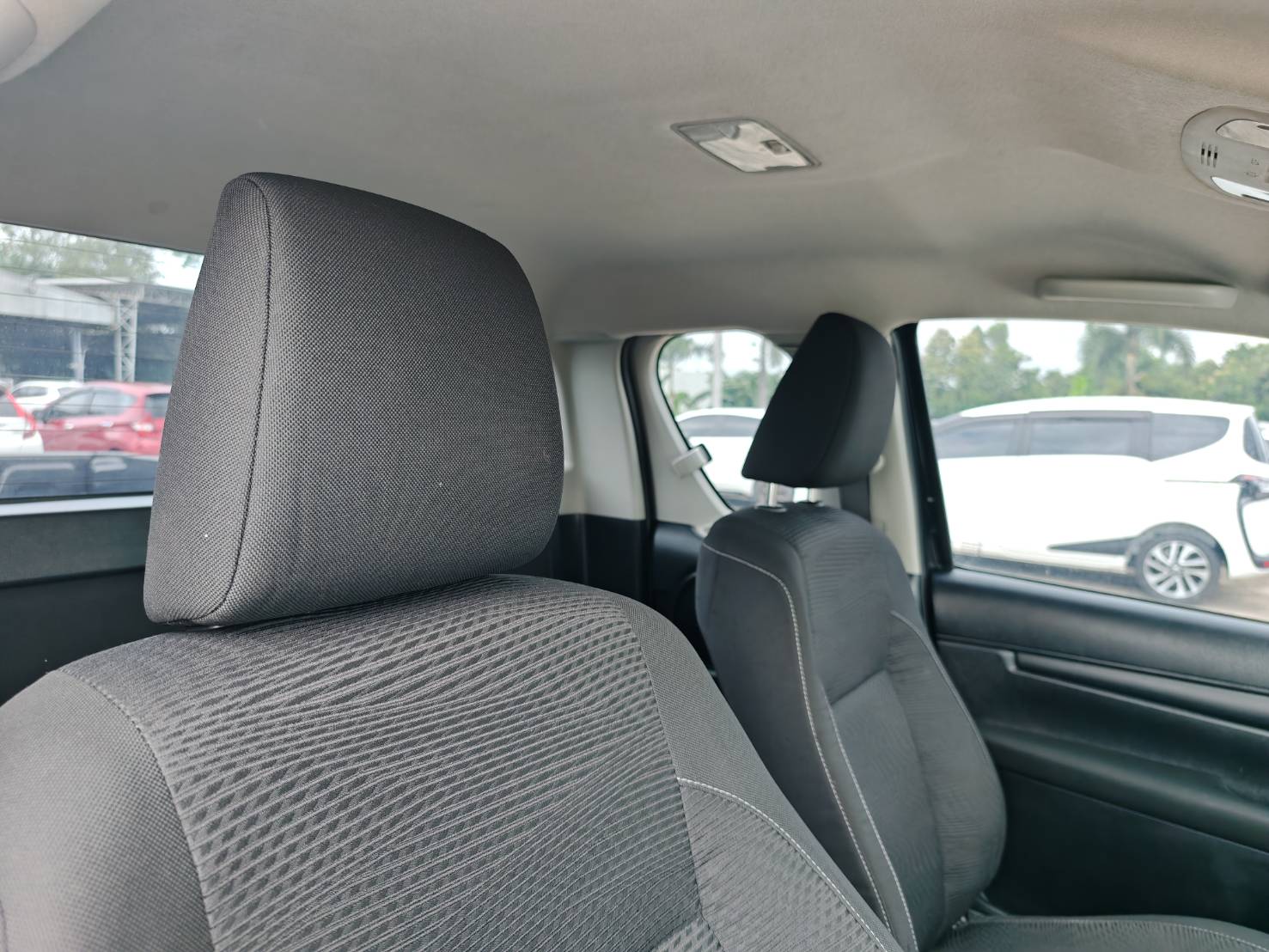 Toyota Hilux Revo Smart Cab 2.4 Entry Z Edition MT 2020