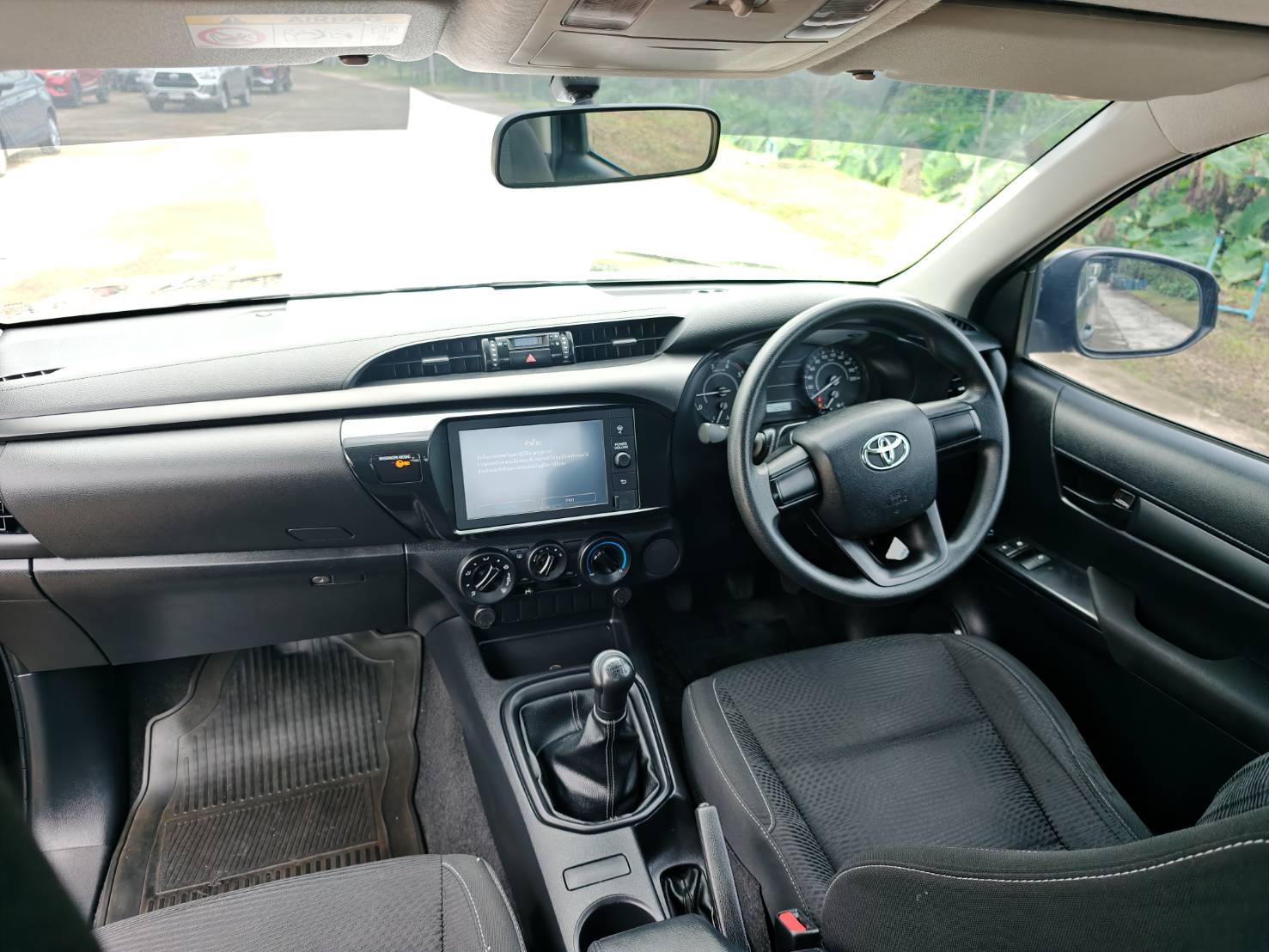 Toyota Hilux Revo Smart Cab 2.4 Entry Z Edition MT 2020