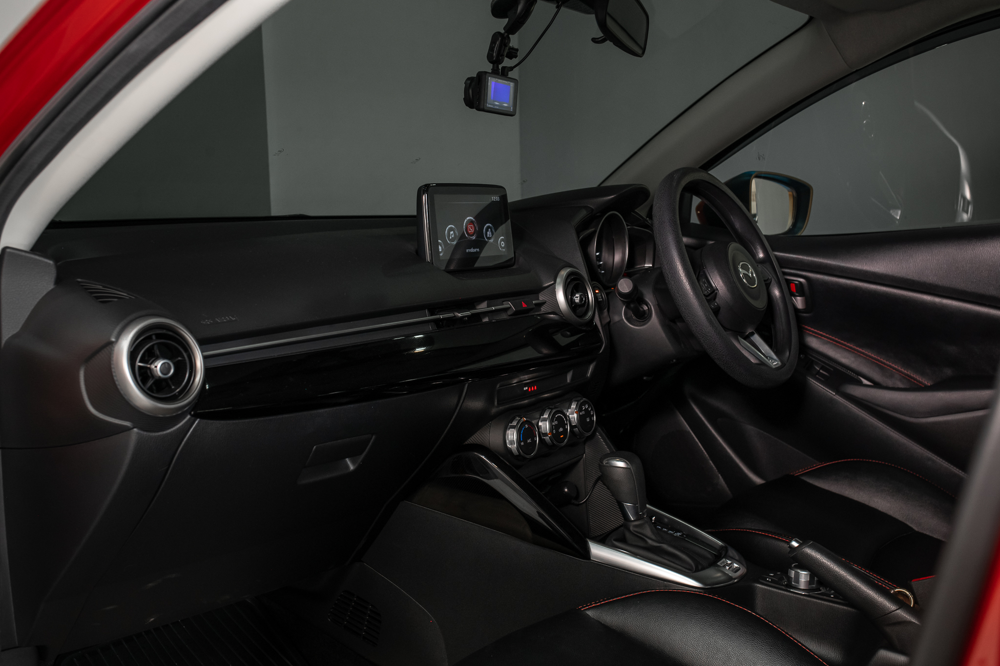 MAZDA 2 1.3 Skyactiv-G S Leather Sports Sedan AT 2022