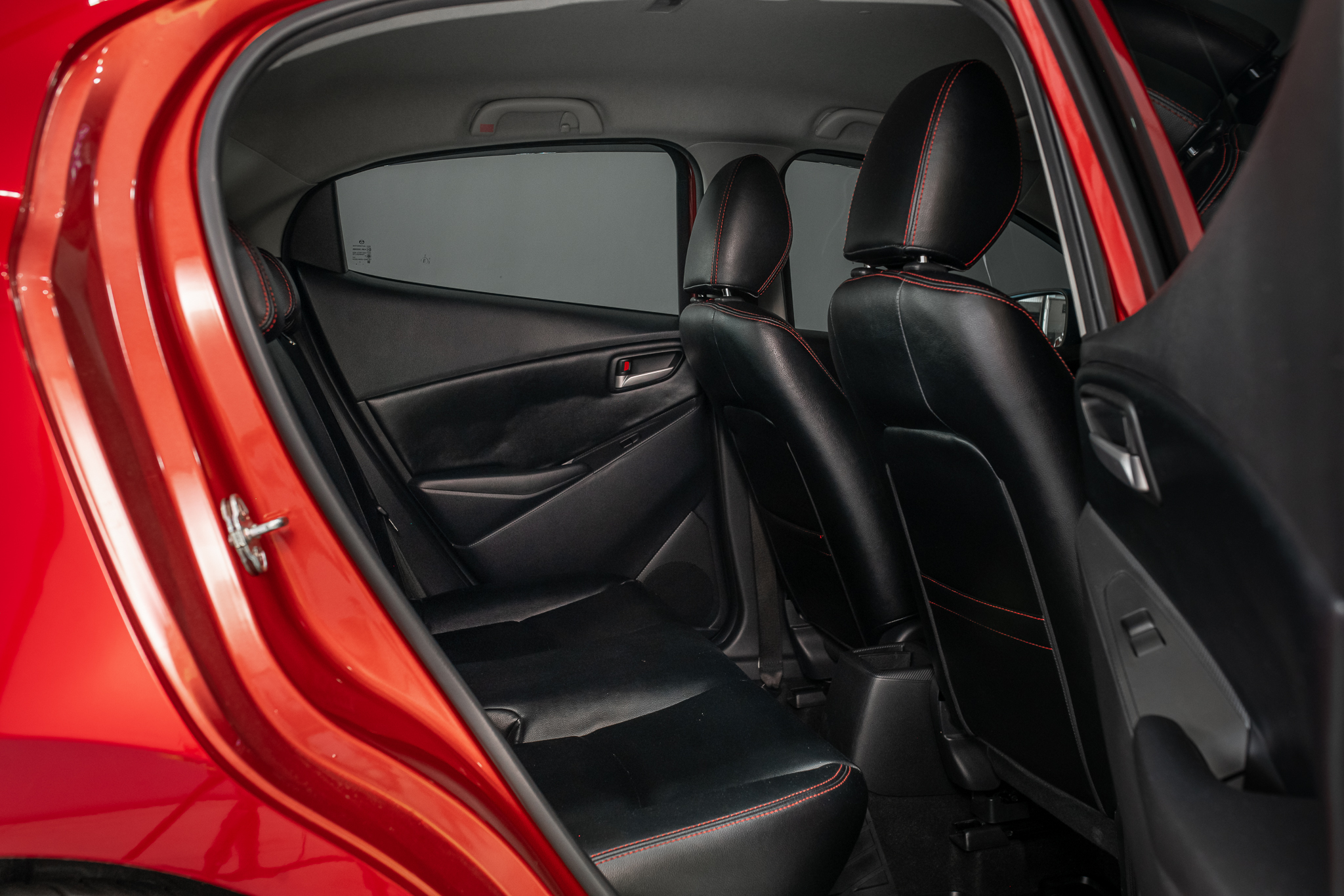 MAZDA 2 1.3 Skyactiv-G S Leather Sports Sedan AT 2022