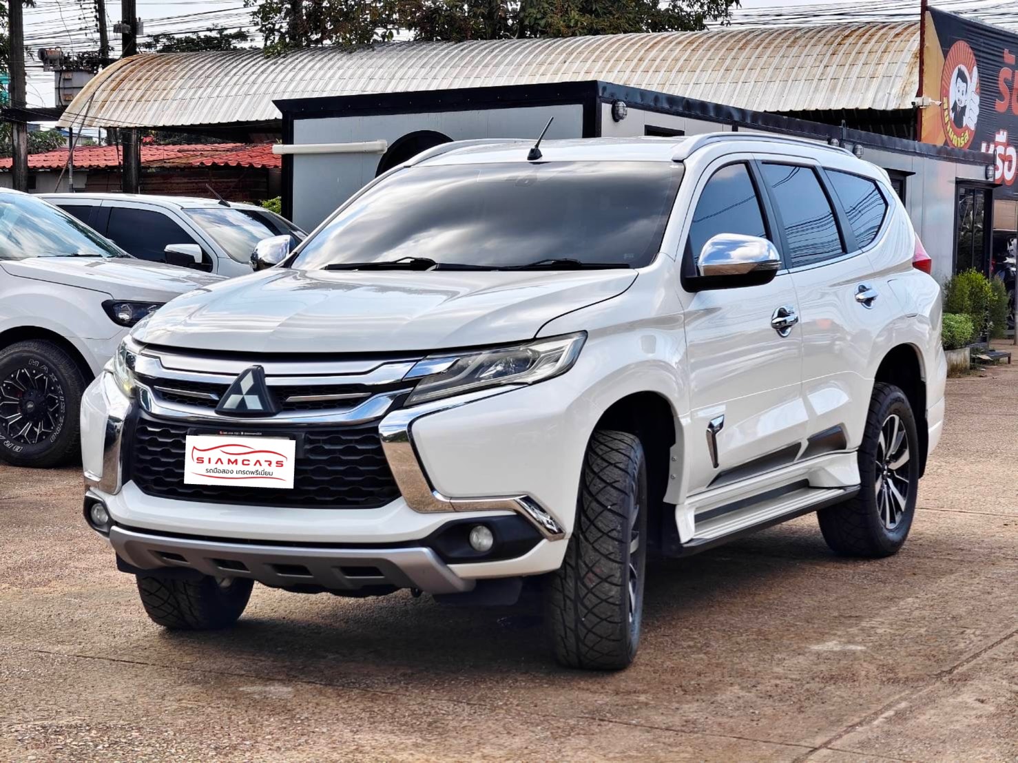 Mitsubishi Pajero Sport 2.4 GT Premium SUV 4WD AT 2016
