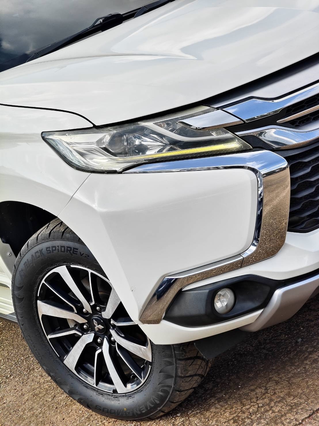 Mitsubishi Pajero Sport 2.4 GT Premium SUV 4WD AT 2016